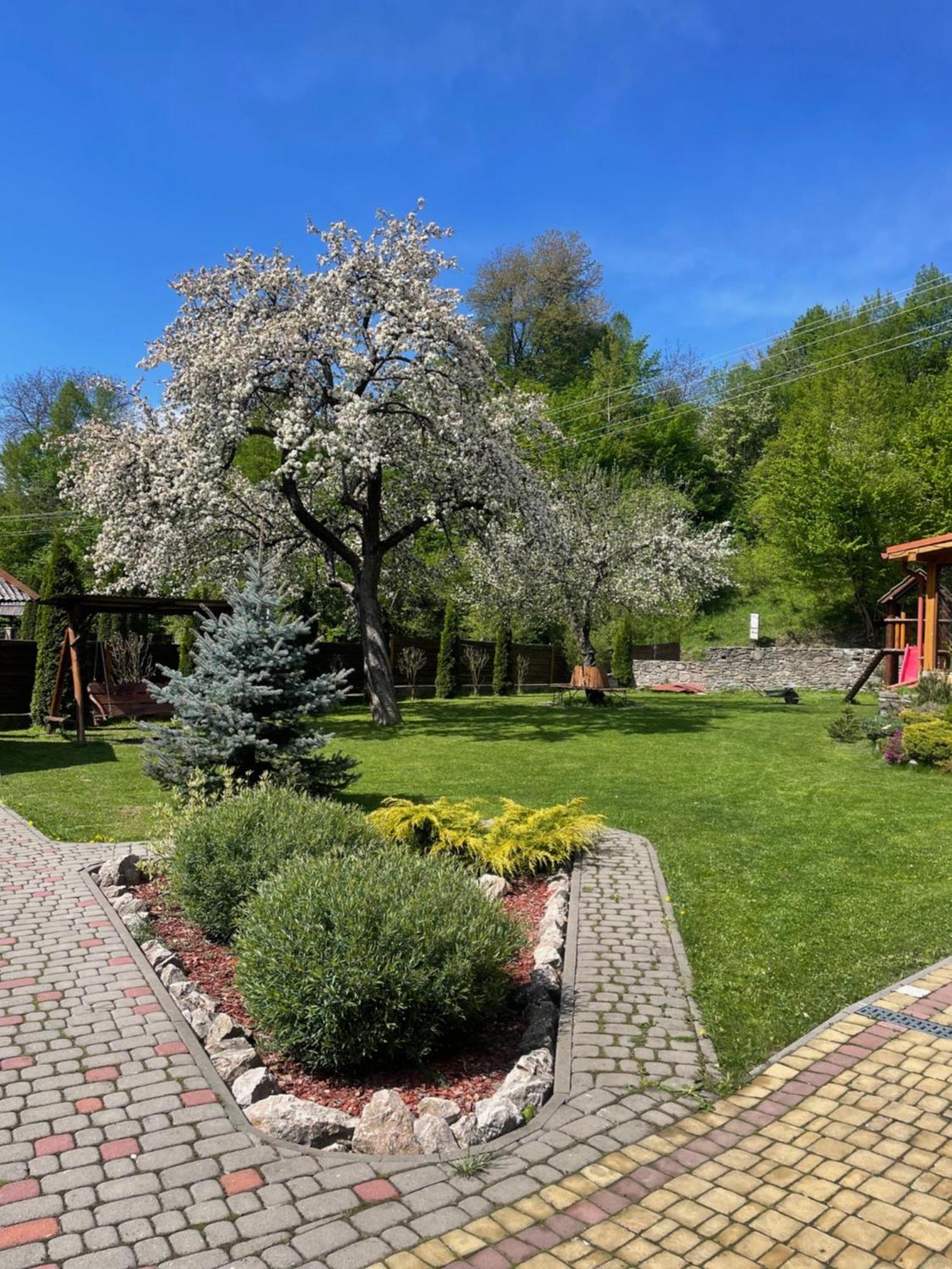 Apartmán Перлина Лумшор Lumshory Exteriér fotografie